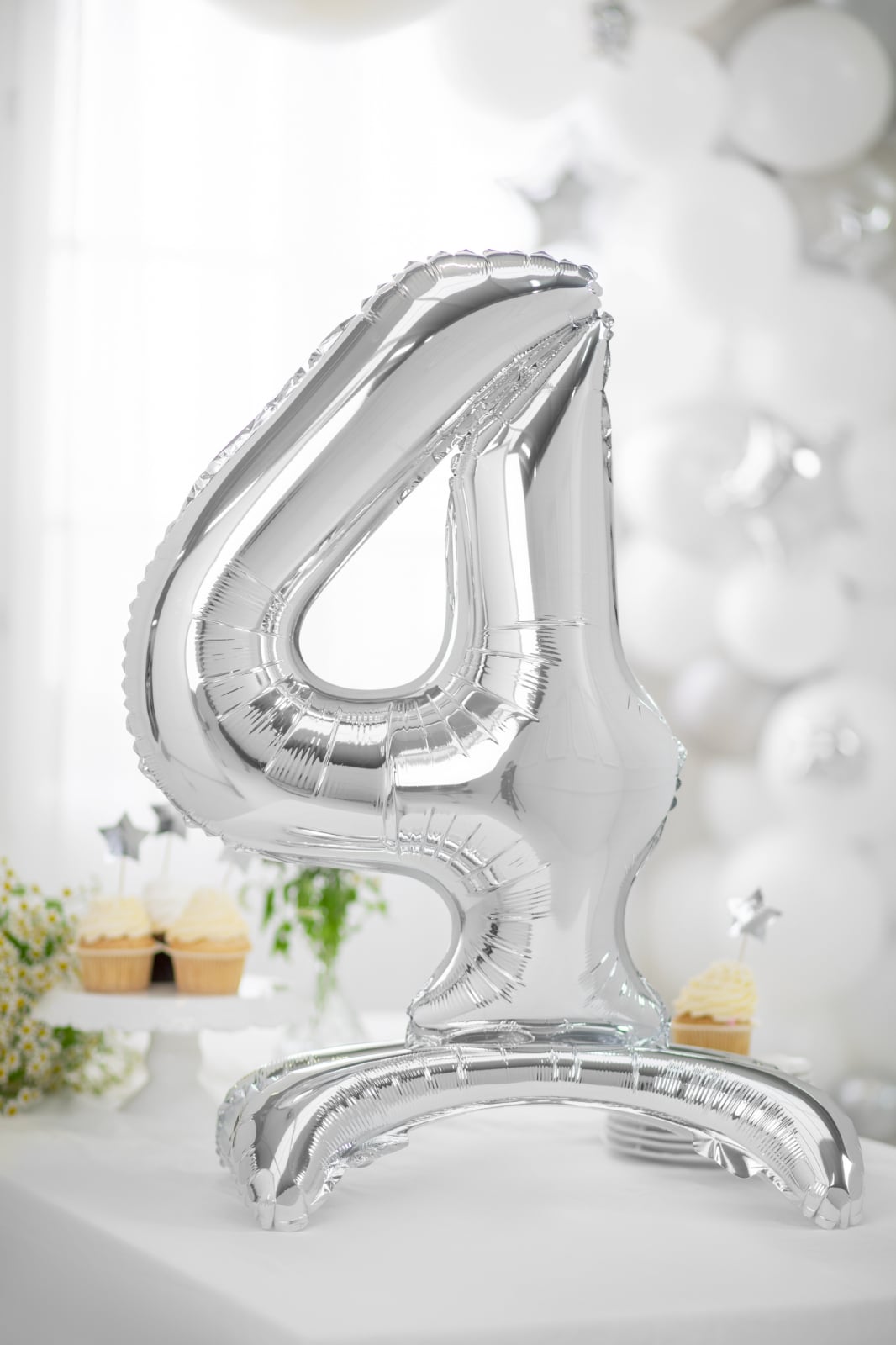 Balon folie cu suport Numărul "4", 70 cm, argintiu (1 pachet / 1 buc.)