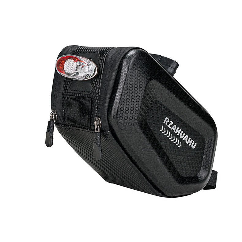 Borseta pentru bicicleta Klevo, Hard Shell, material piele artificiala si carbon, 20x12x11.5 cm, prindere de sa, capacitate 2L, impermeabila, negru