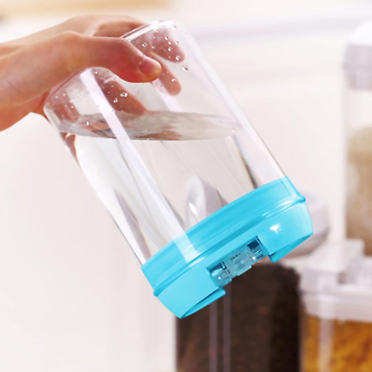 Cutie de Depozitare Alimente, Klevo, 0.8L, Capac Albastru, din PP+PET, Inchidere Ermetica, 10 x 10 x 15.5 cm, Transparent