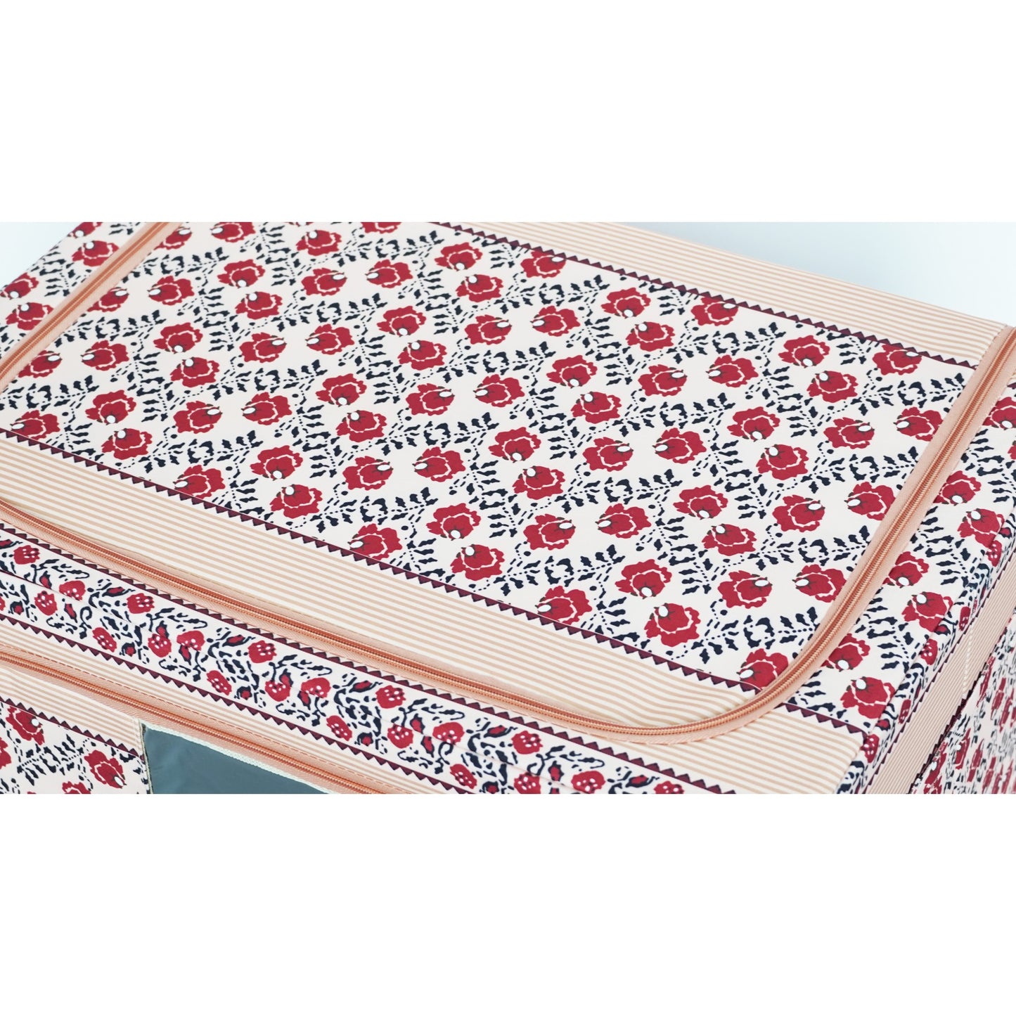 Cutie de Depozitare Pliabila, Klevo,100 L din Bumbac si In, 60X42X40 cm, Fereastra Frontala, 2 Usi de Acces cu Fermoar Bidirectional, Cadru Metalic, Suport Baza Stabil din Plastic, Motiv Traditional Model 4