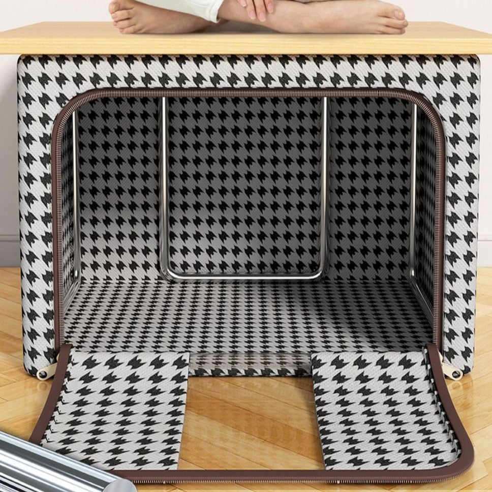 Cutie de Depozitare Pliabila, Klevo, Cu fermoar Bidirectional, 100 L, Textil, 60x42x40 cm, Cadru Metalic, o Fereastra, Suport Baza Stabil din Plastic, Design Zebra, Alb Negru