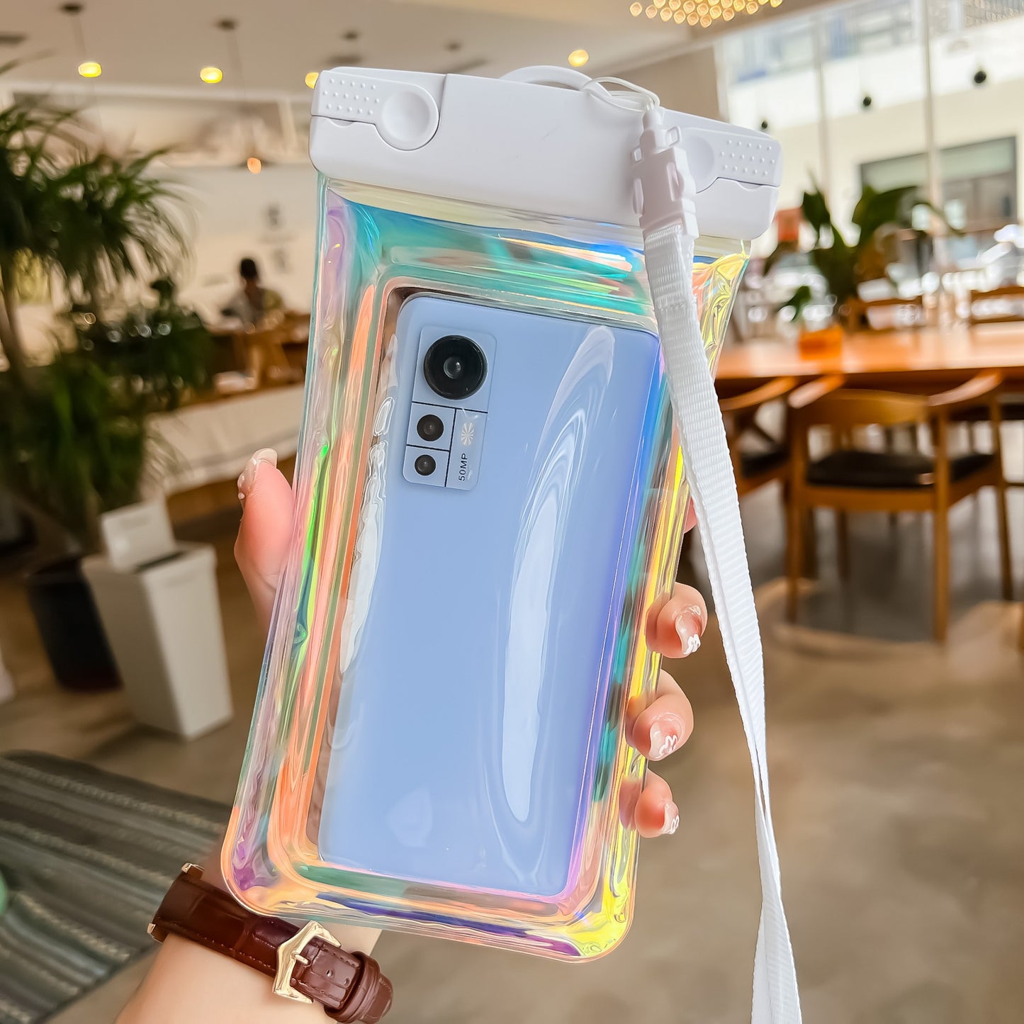 Husa subacvatica Holografica Waterproof Klevo, Snowproof, Universala, Impermeabila, cu Snur, pentru telefon sau documente, Alb