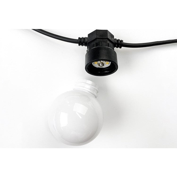 Instalatie Craciun, 5 metri, 15 Becuri LED rotunde, pentru exterior cu incarcare la sursa de curent si telecomanda cu 8 functii, Klevo