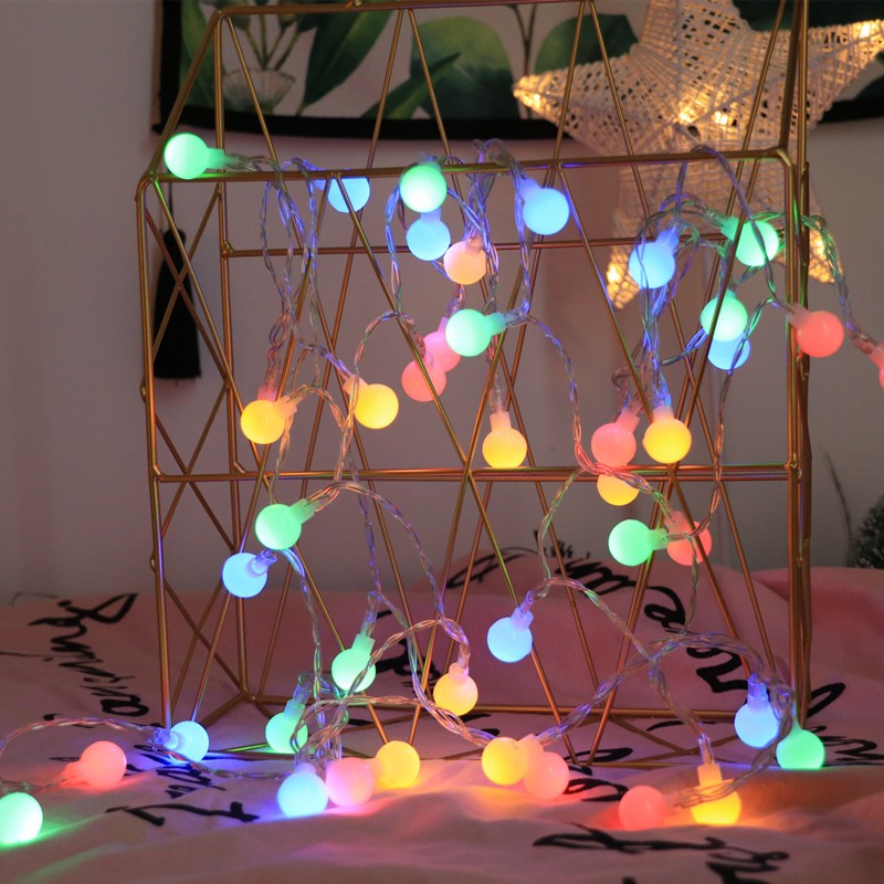 Instalatie sfere brad Craciun Klevo, 3 metri, 20 LEd-uri, alimentare la retea, fir transparent, multicolora