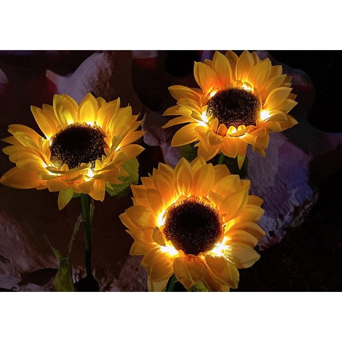 Lampa solara LED tip Floarea Soarelui cu 3 flori, inaltime 70 cm, Pentru gradina, Klevo
