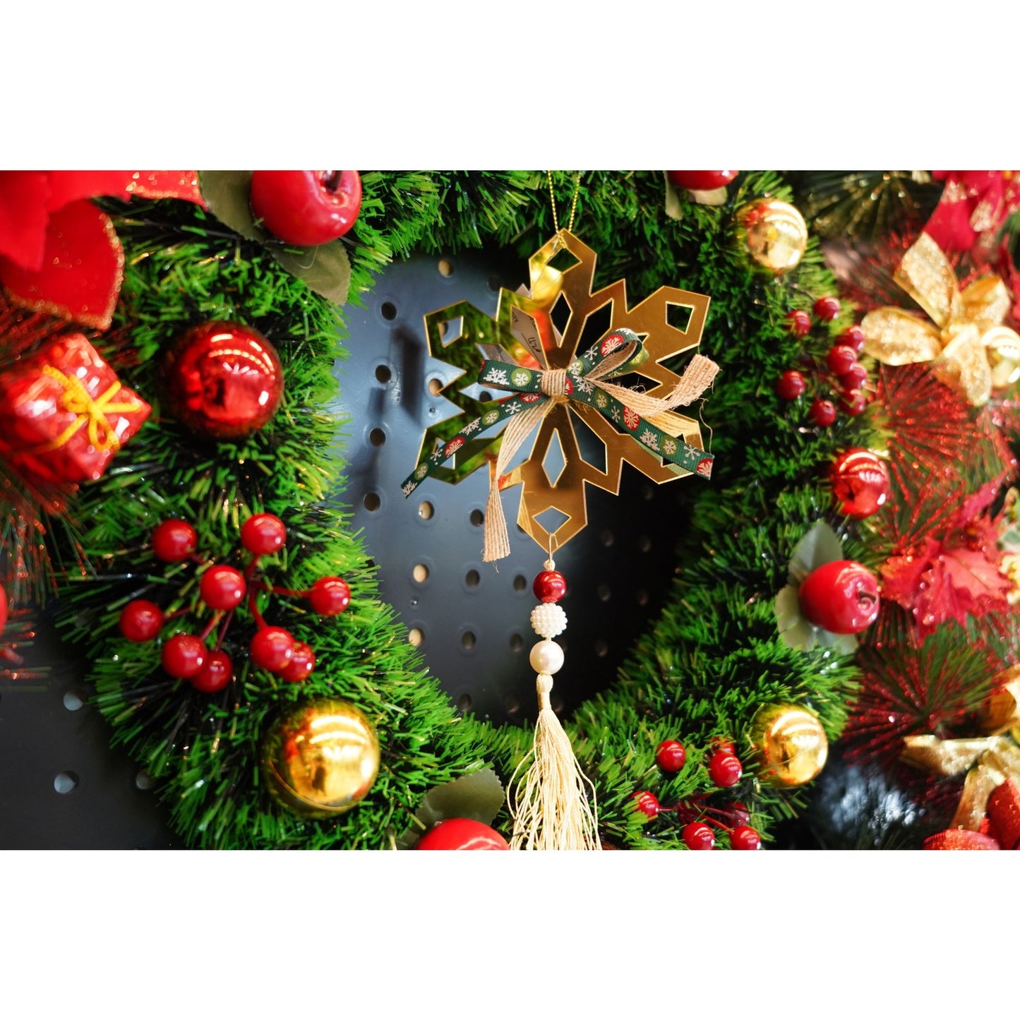 Ornament brad, Klevo, Fulg de nea, Auriu, Lucios, 16*30CM, Acril, Interior/ Exterior