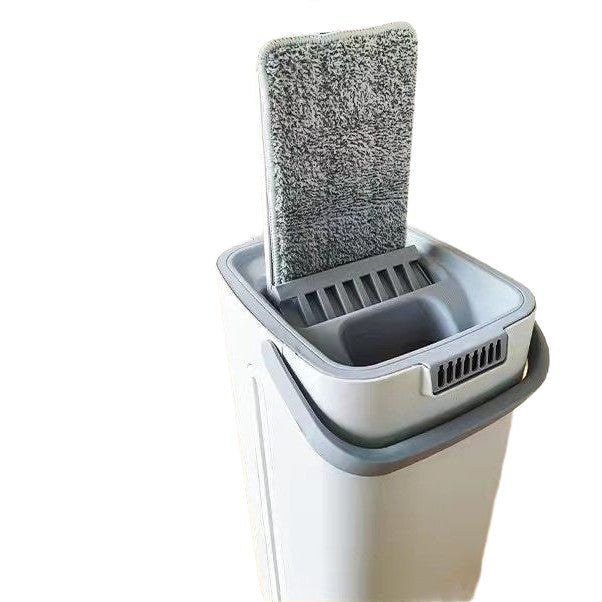 Set de Curatenie, Klevo, Mop si Galeata, Capacitate 5.7 l, 4 Rezerve Microfibra Incluse, Plastic, Utilizare Umeda/Uscata, Stoarcere Fara Maini, Albastru/Alb