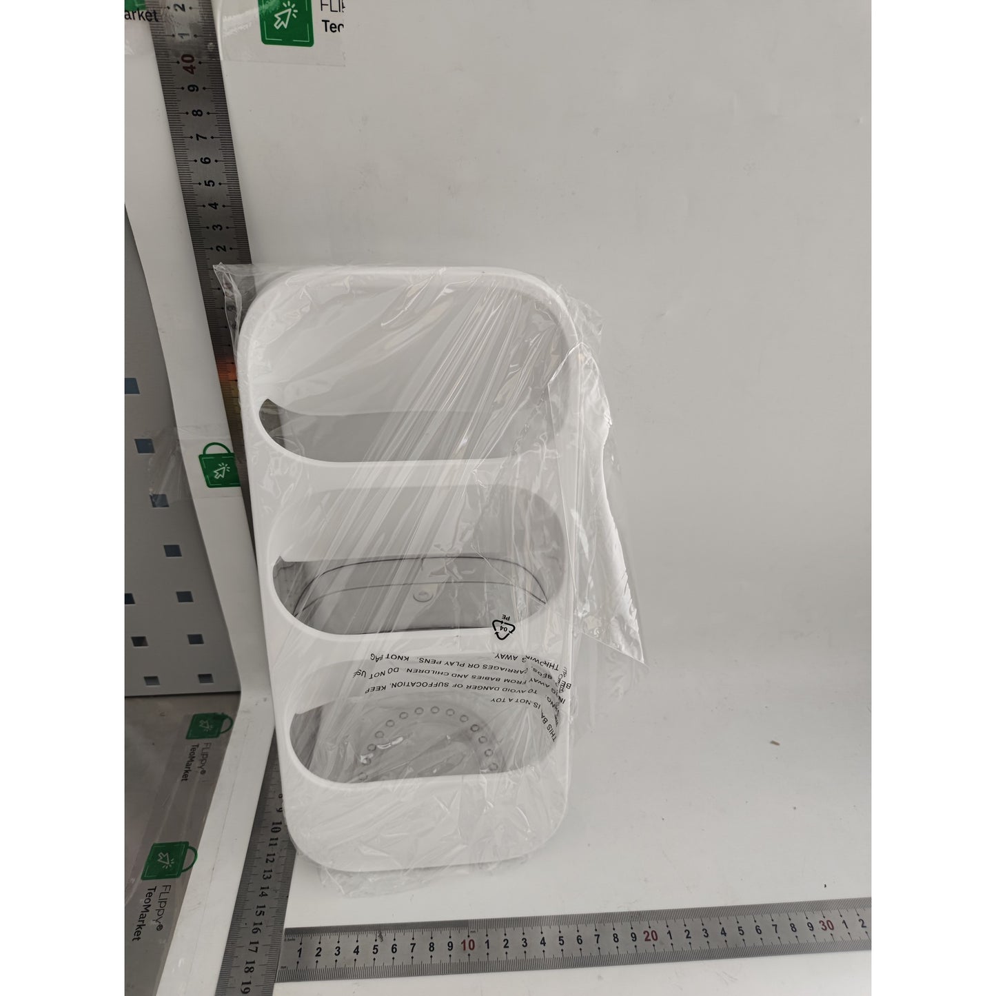 Suport - Organizator pentru Tacamuri, Klevo, 3 Compartimente, Suport pentru Cosmetica, Ustensile, Material PP Durabil, 33 x 16 x 15 cm Alb