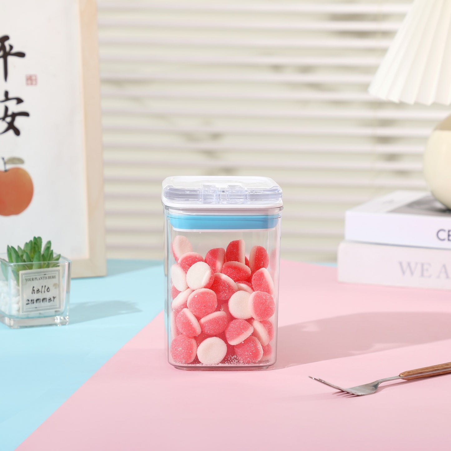 Cutie de Depozitare Alimente, Klevo, tip Container, 0.8L, 10x10x15.5 cm, Recipiente pentru Cereale in Bucatarie,  Transparente cu Capac Alb-Albastru