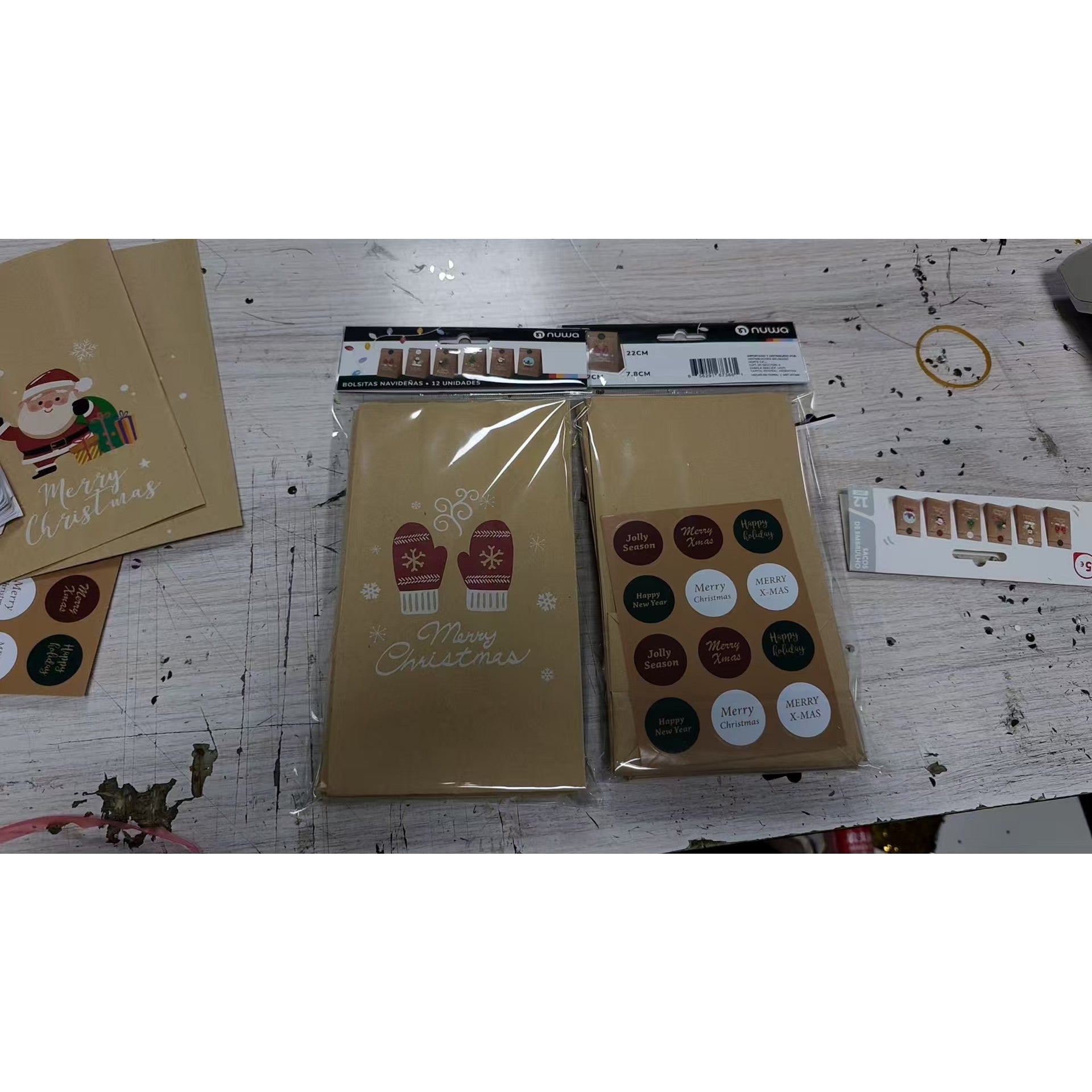 Set 12 Pungi de Cadou, Klevo, Tema Craciun, 12 Stickere Incluse, 22 x 12 x 8 cm, din Hartie, Maro