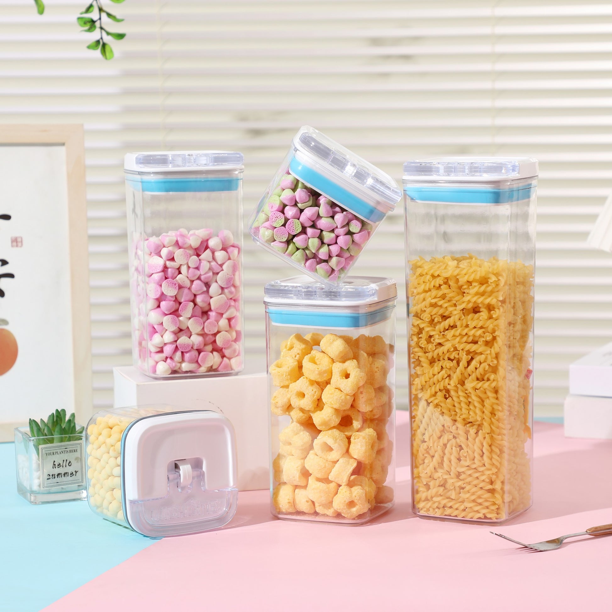 Cutii de Depozitare Alimente, Klevo, Set din 5 Cutii de tip Container, 1x0.5 l, 2x0.8 l, 1x1.2 l, 1x1.9 l, Recipiente pentru Cereale in Bucatarie,  Transparente cu Capac Albastru-Alb