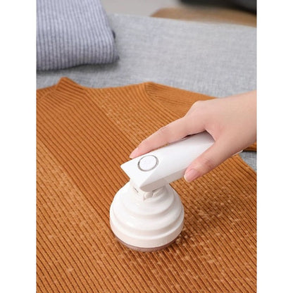 Aparat Pentru Curatat Scame, Par Si Praf, Klevo, Trimmer pentru Diferite Tipuri De Material, Cu Lame Din Otel Inoxidabil, Maner Flexibil, Incarcare Prin USB, 13x8 cm, Alb