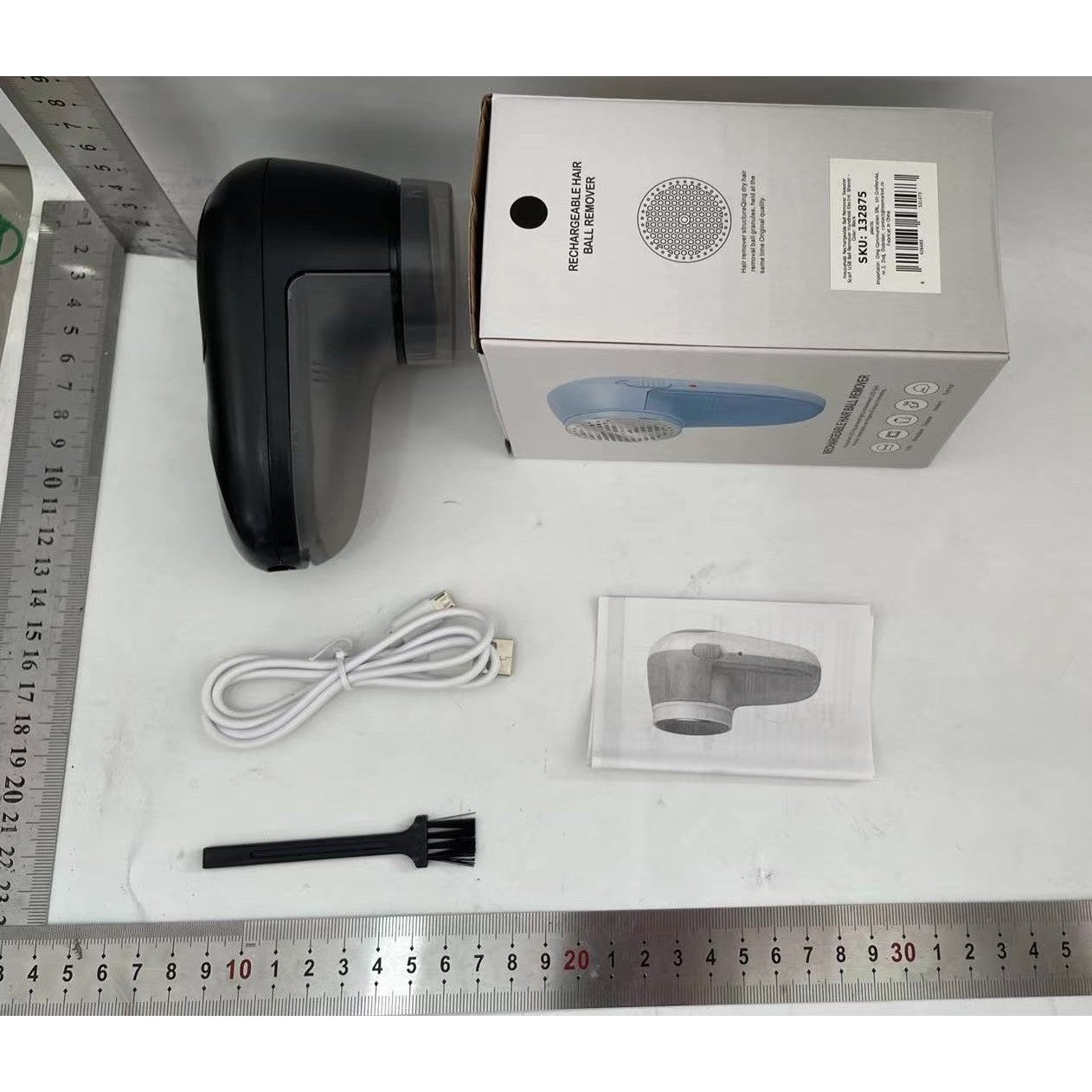 Aparat Scame si Par Haine, Klevo, Electric, USB inclus, Periuta Curatare, pentru Diferite Tesaturi, 13 x 6.8 x 5.8 cm, Negru