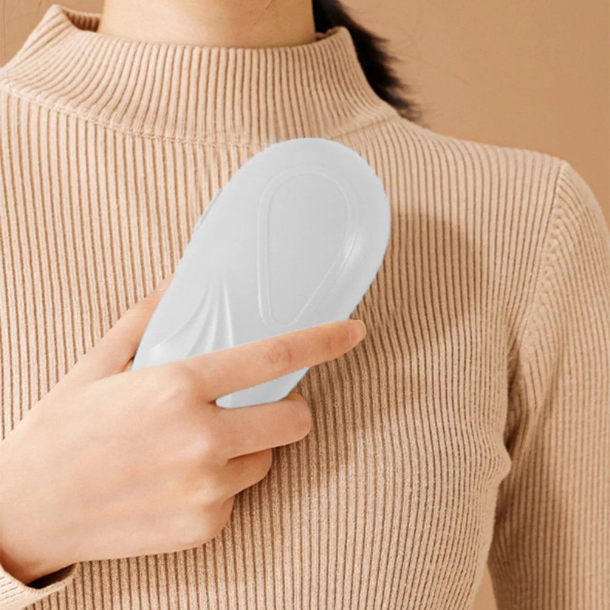 Aparat Scame si Par Haine, Klevo, Electric, USB inclus, Periuta Curatare, pentru Diferite Tesaturi, 13 x 6.8 x 5.8 cm, Alb