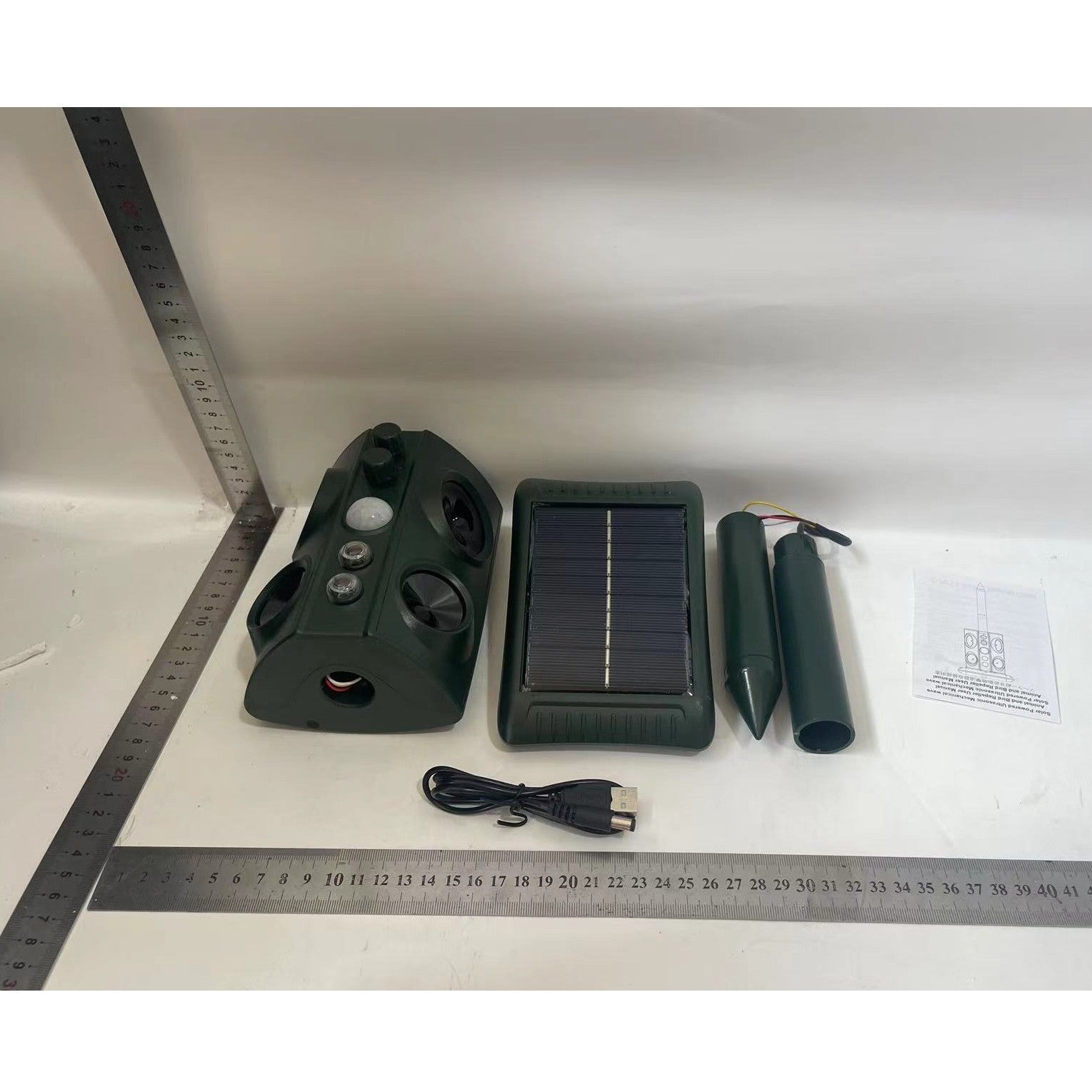 Aparat Solar LED cu Ultrasunete, Klevo, Repelent pentru Animale Mari si Mici, Lumina Rosie si Alba, Anti Rozatoare, Anti Insecte, Frecventa 13.5KHZ-45.5KHZ, Senzor PIR, 15.5 x 15.4 x 26.2 cm, Verde