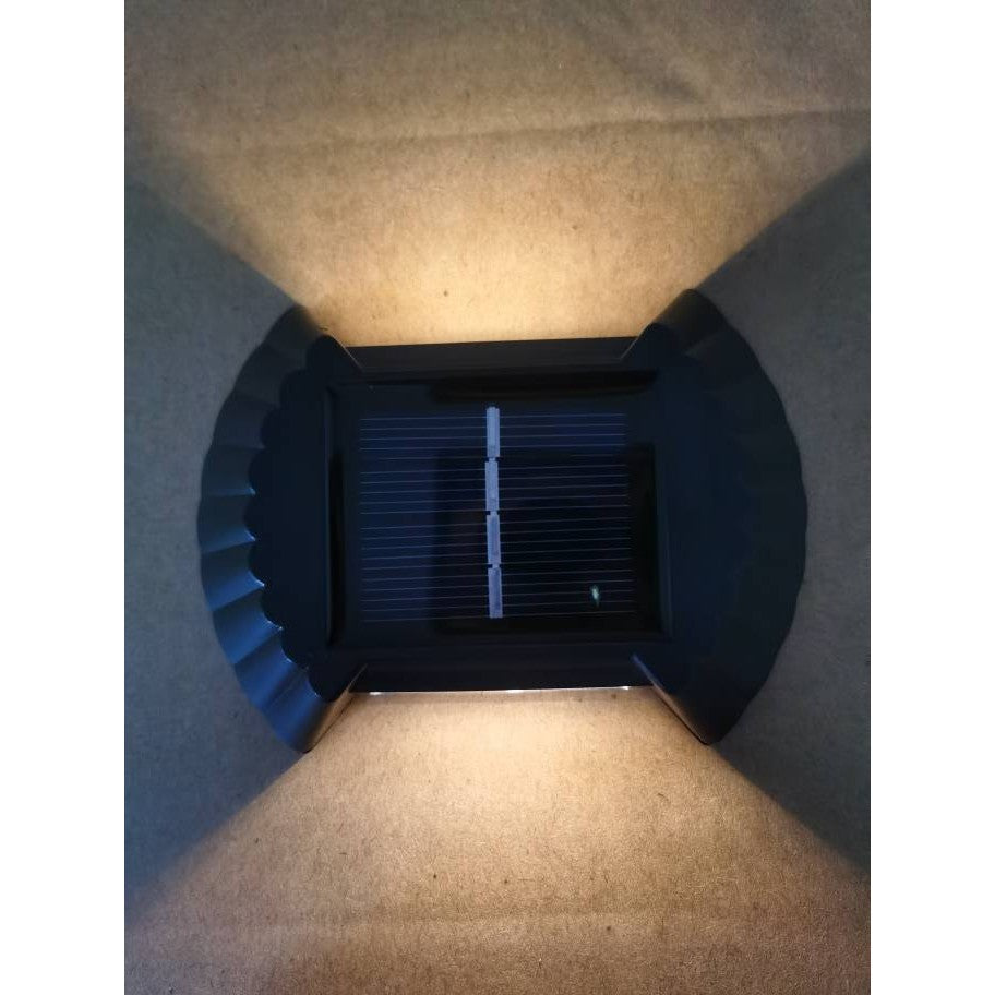 Set 4 Aplice solare LED Bidirectionale pentru perete Klevo, in forma de funda, 8 LED-uri, material ABS si PC, lumina puternica, IP65, 10 x 7.5 cm, baterie 1.2 V, 300 mAh, autonomie 8-10 ore, alb cald