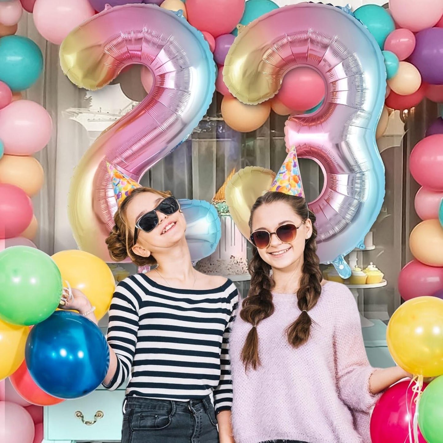 Balon din Folie Metalizata Klevo, Figurina Cifra Gradient, Tema Aniversare 40 cm, Ambalaj Individual, Pai inclus, Umflare cu Aer sau Heliu, Multicolor, Cifra 3