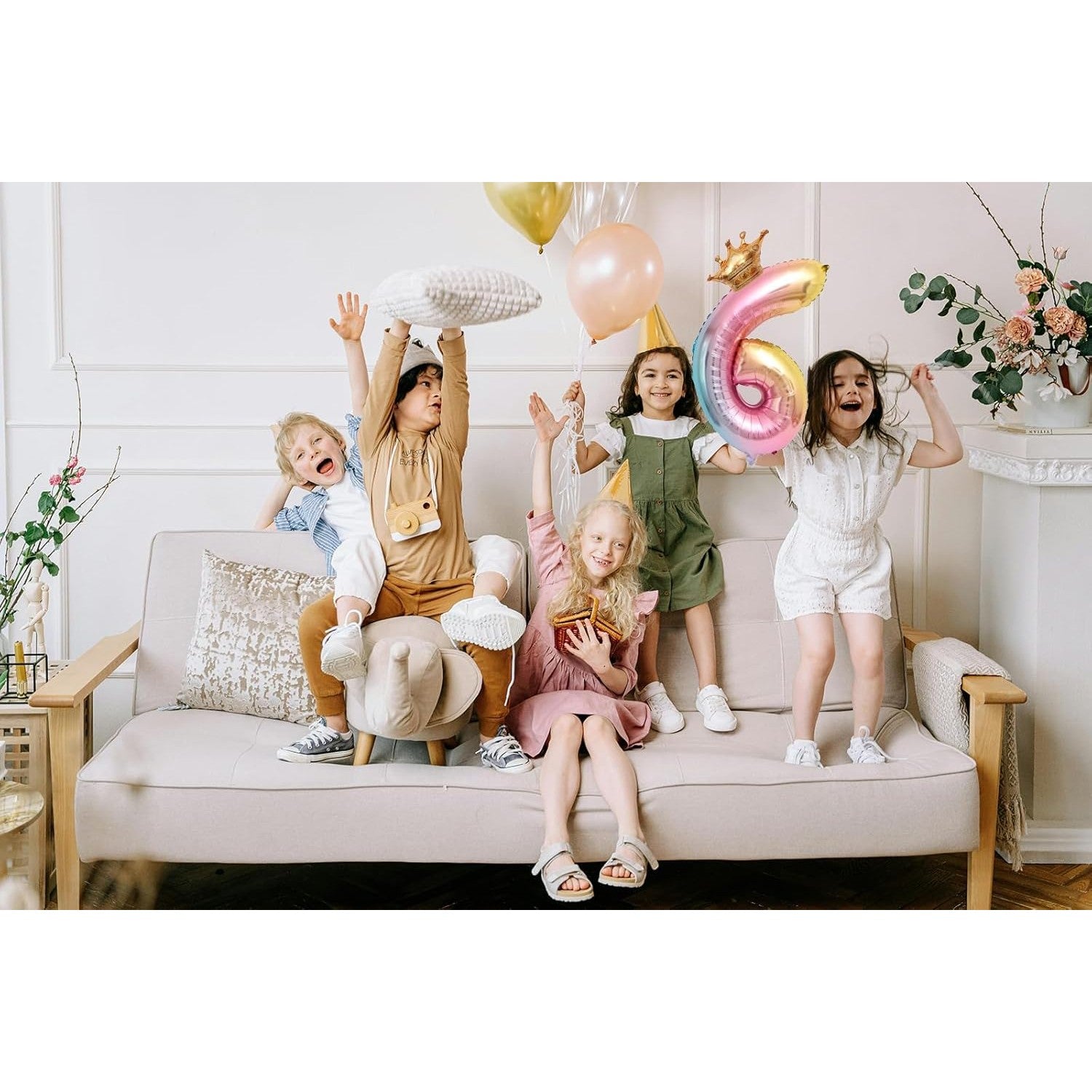 Balon din Folie Metalizata, Klevo, Figurina Cifra Gradient, Tema Aniversare 80 cm, Ambalaj Individual, Pai inclus, Umflare cu Aer sau Heliu, Coronita, Cifra 6