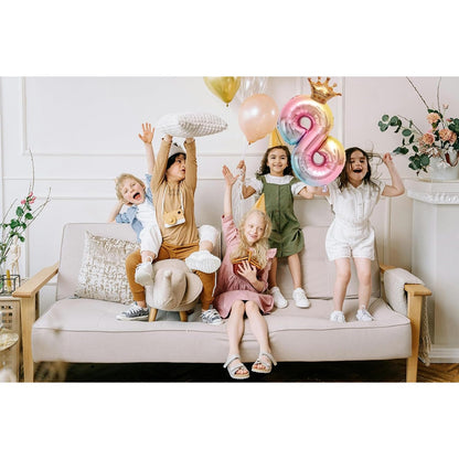 Balon din Folie Metalizata, Klevo, Figurina Cifra Gradient, Tema Aniversare 80 cm, Ambalaj Individual, Pai inclus, Umflare cu Aer sau Heliu, Coronita, Cifra 8