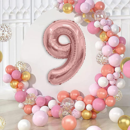 Balon din Folie Metalizata Klevo, Figurina Cifra, Tema Aniversare 40 cm, Ambalaj Individual, Pai inclus, Umflare cu Aer sau Heliu, Rose Gold, Cifra 9