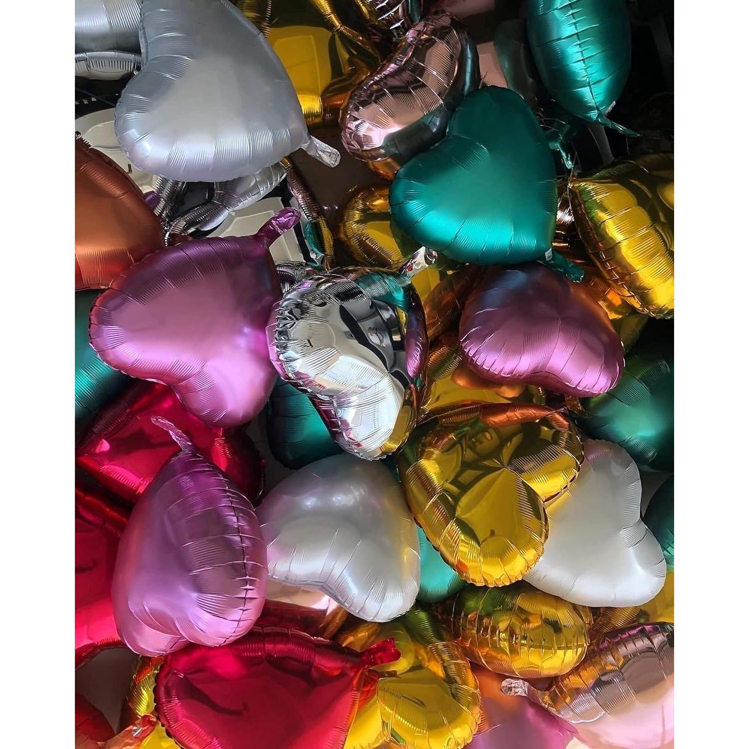 Balon din Folie Metalizata, Klevo, Figurina Inimioara, Model Simplu, Tematica Iubire, 40 cm, Ambalaj Individual, Pai Inclus, Umflare cu Aer sau Heliu, Auriu