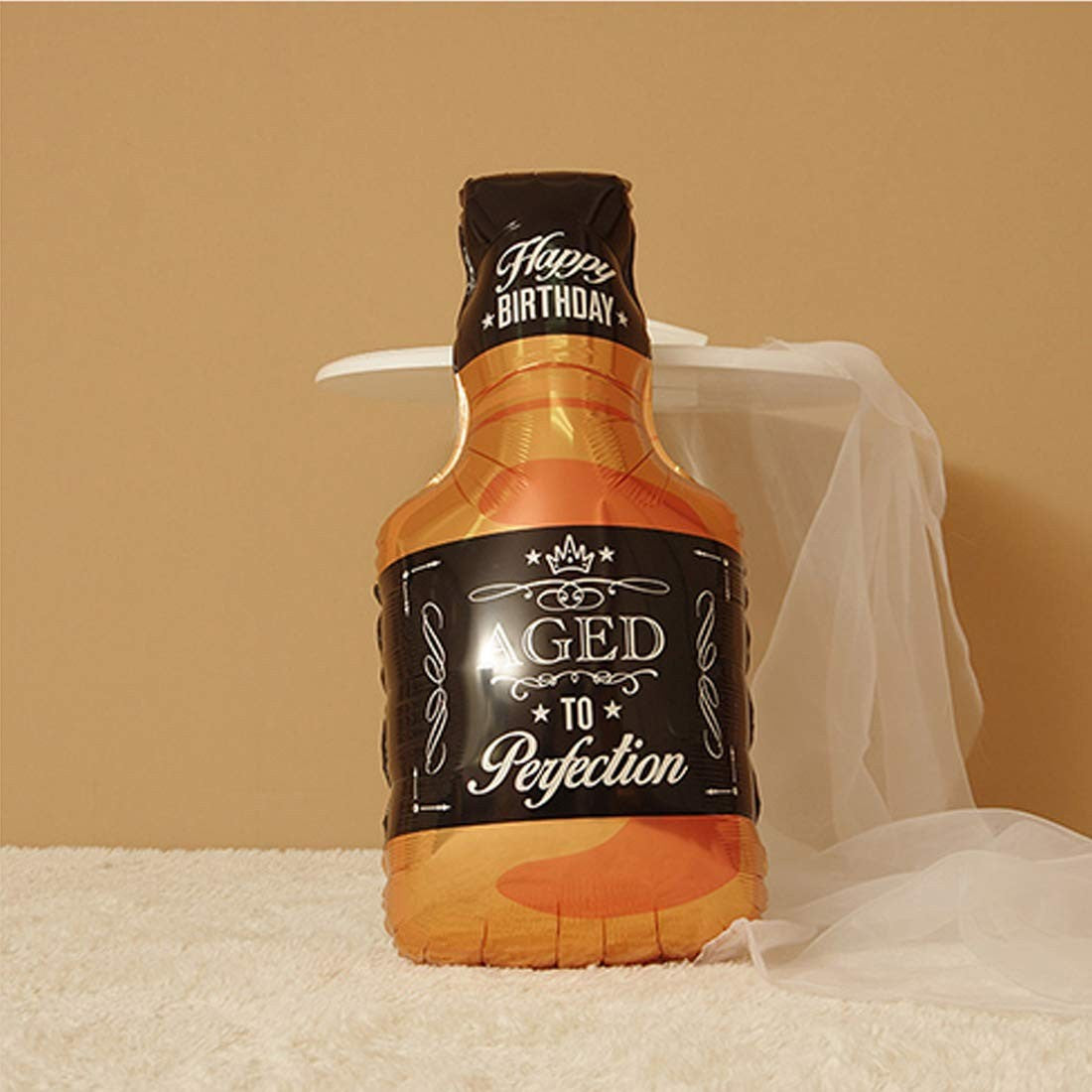 Balon din Folie Metalizata, Klevo, Figurina Sticla de Whisky, Tema Aniversare, 90x45 cm, Ambalaj Individual, Pai Inclus, Umflare cu Aer sau Heliu