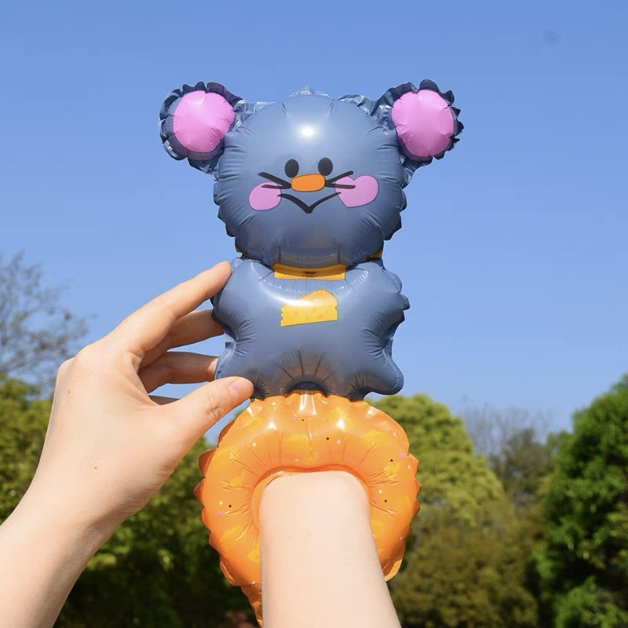 Balon din Folie Metalizata, Klevo, Figurine Animalute, Tip Bratara, Model Soricel, Ambalaj Individual, Pai Inclus, Umflare cu Aer sau Heliu, Gri