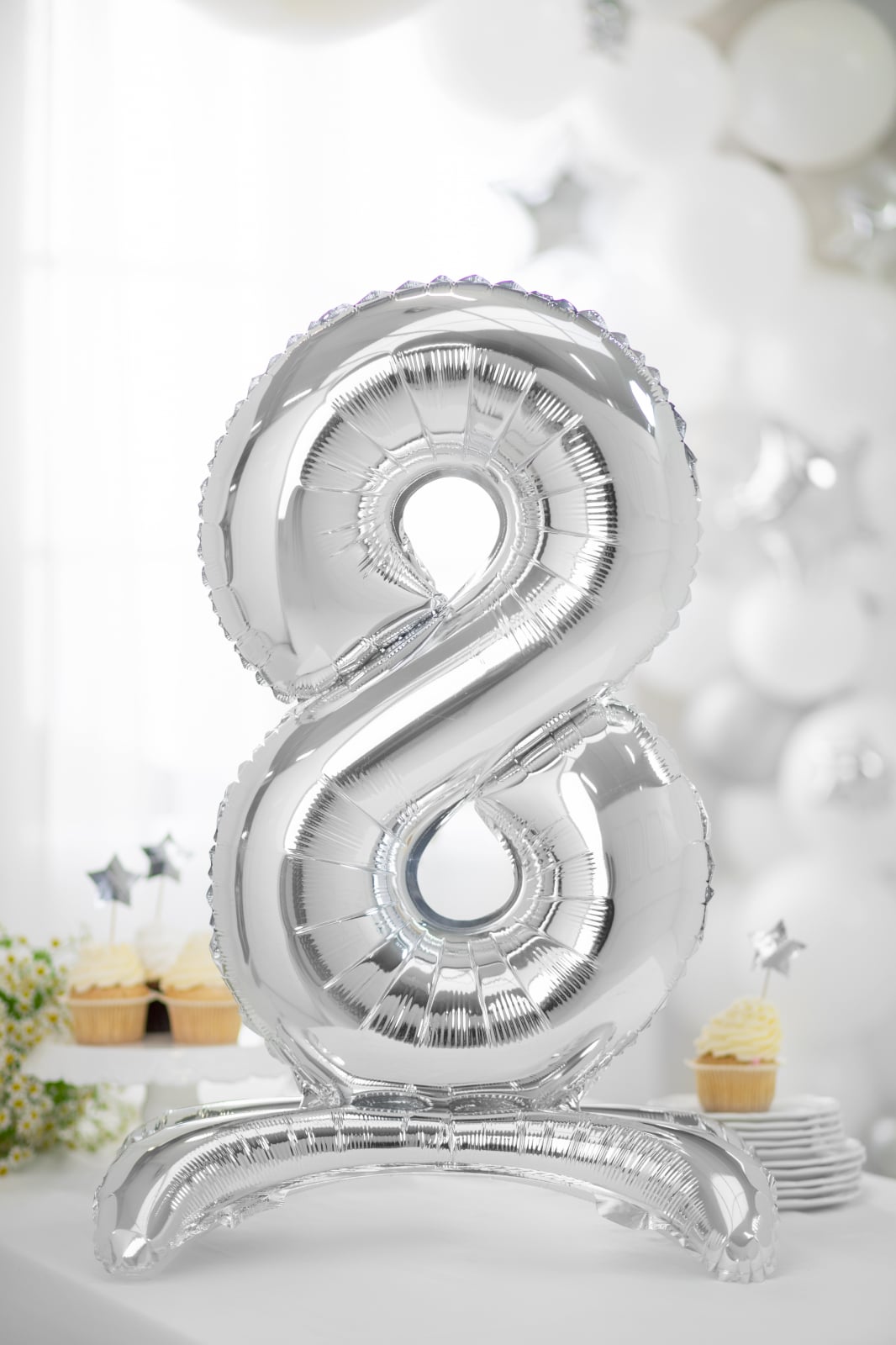 Balon folie cu suport Numărul "8", 70 cm, argintiu (1 pachet / 1 buc.)