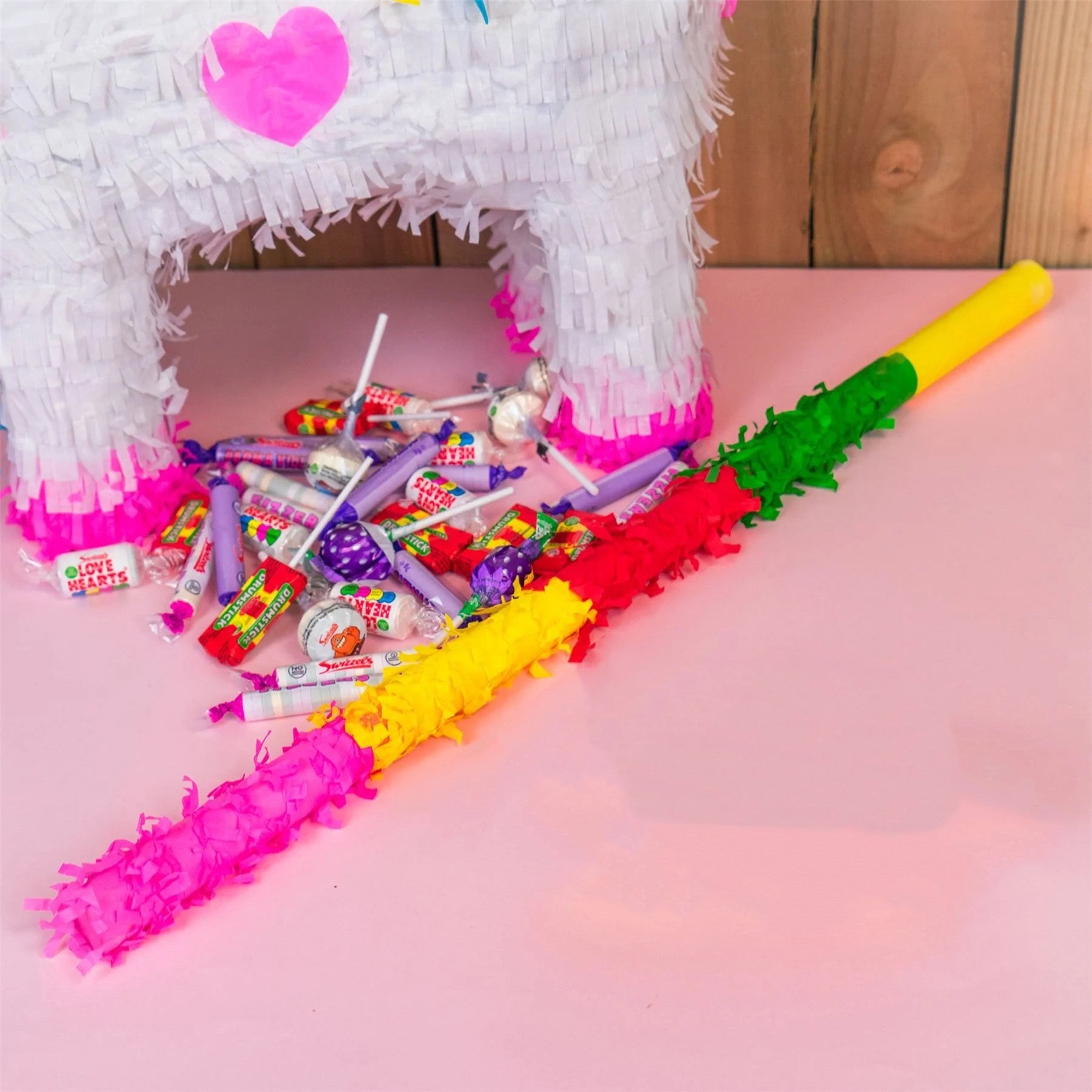 Bat pentru Pinata, Klevo, din Carton Rezistent decorat cu Hartie Creponata, Lunigime de 59 cm, Multicolor