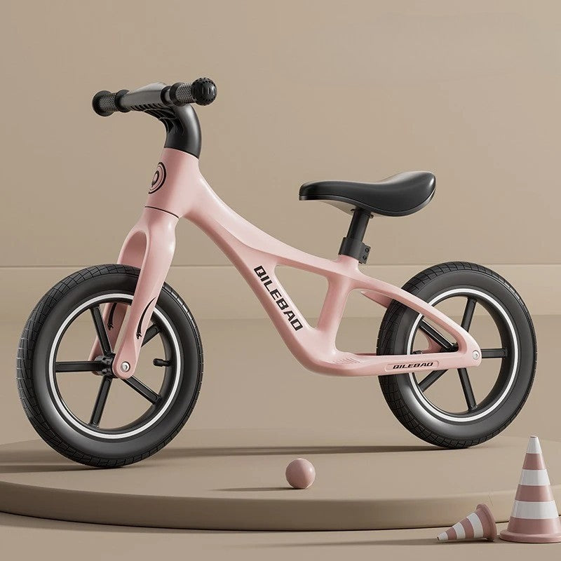 Bicicleta pentru Copii, Klevo, Fara Pedale, Pentru 2-6 Ani, 2 Roti Silentioase, Sa Reglabila 43 - 58 cm, din Plastic si Fibra de Sticla, 88 x 56 x 43 cm, Roz