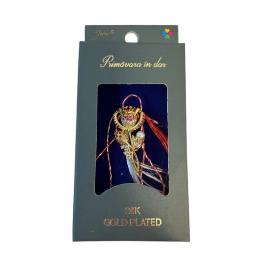 Martisor cu Brosa Placata cu Aur 24K, Jolie, Ambalaj Carton cu Design, Material Metal, Model Floare, Dimensiune Brosa 2.5-3cm, Auriu/Roz