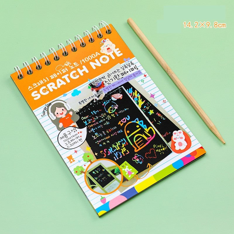 Caiet cu fise razuibile Klevo, DIY Magic Scratch, 12 File, Curcubeu, Creion din Lemn, Cartonase negre, 14.2 x 9.8 cm, Portocaliu