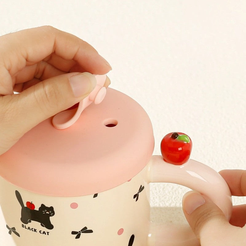 Cana din Ceramica cu Capac si Pai, Klevo, Capacul si Paiul din Silicon Roz, 9x8.5 cm, Model Cute C, Capacitate 380ml