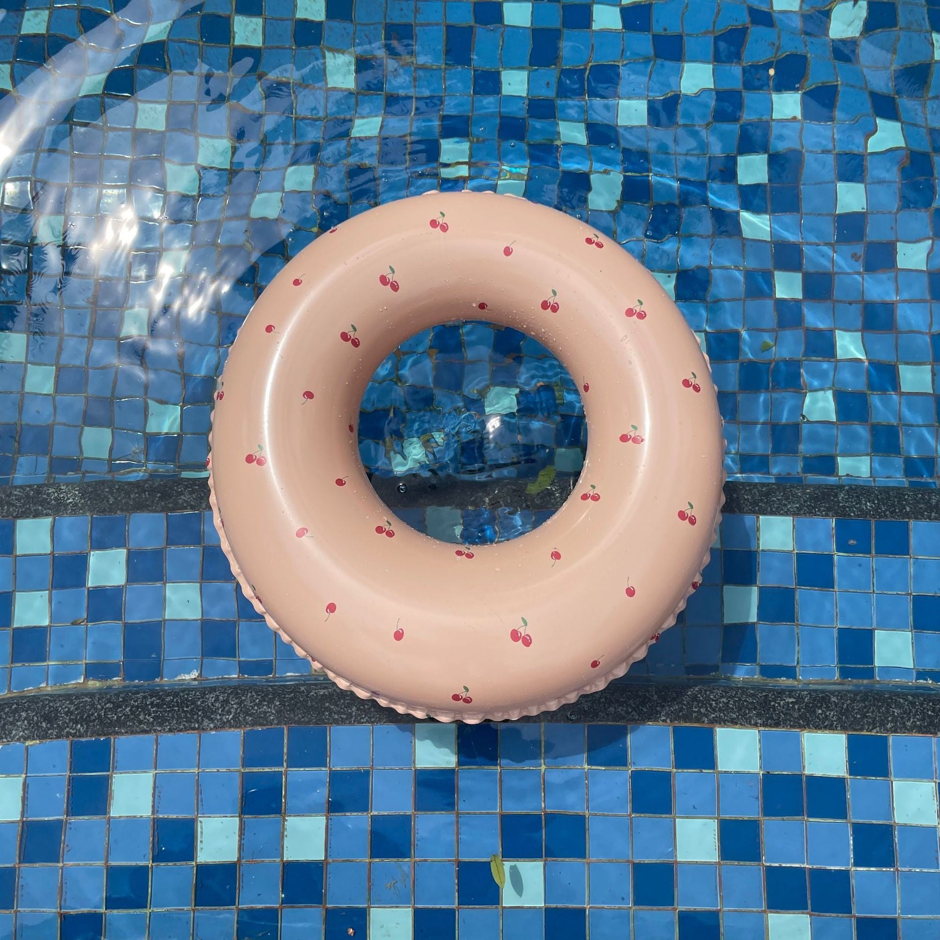 Colac de inot gonflabil pentru copii, Portocaliu, Model cu cirese, Klevo, diametru 70 cm