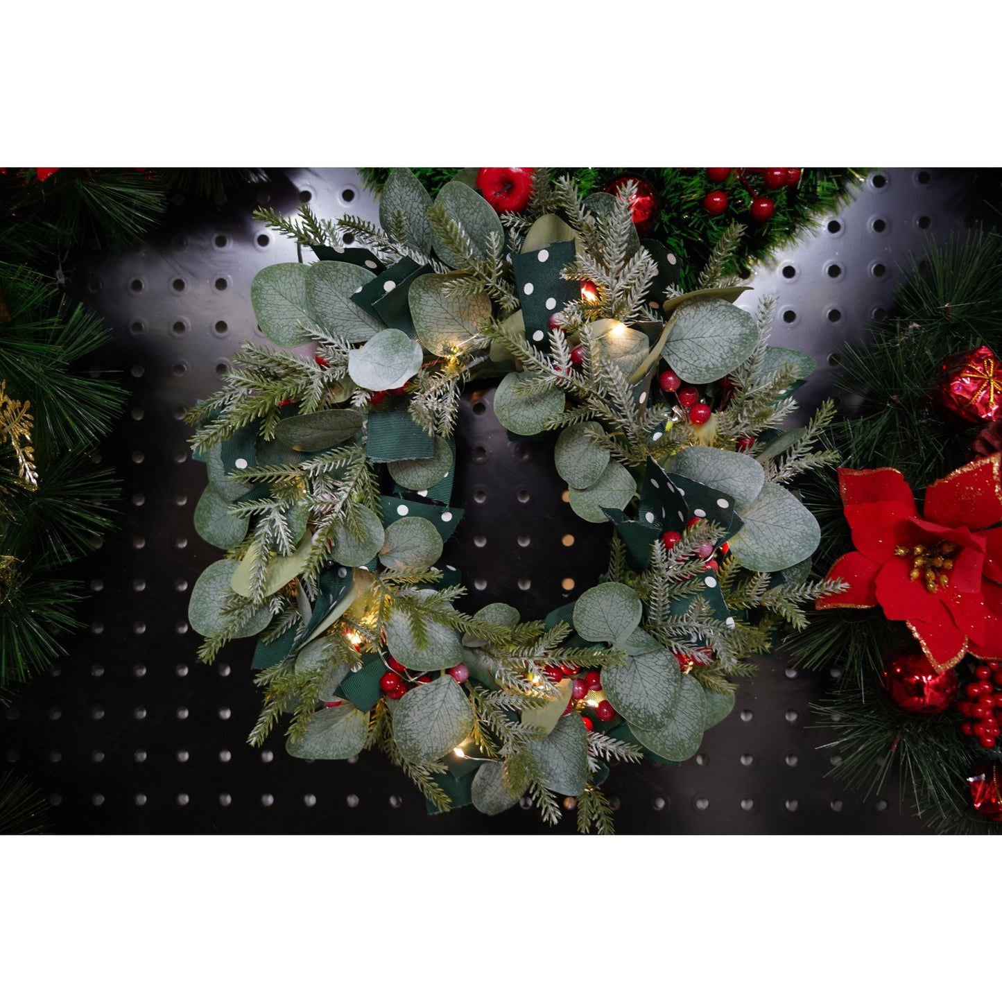 Coronita de Craciun pentru usa, Rosu-Verde, 40 cm, PVC, Artificiala, Decorata, Interior/Exterior, Klevo