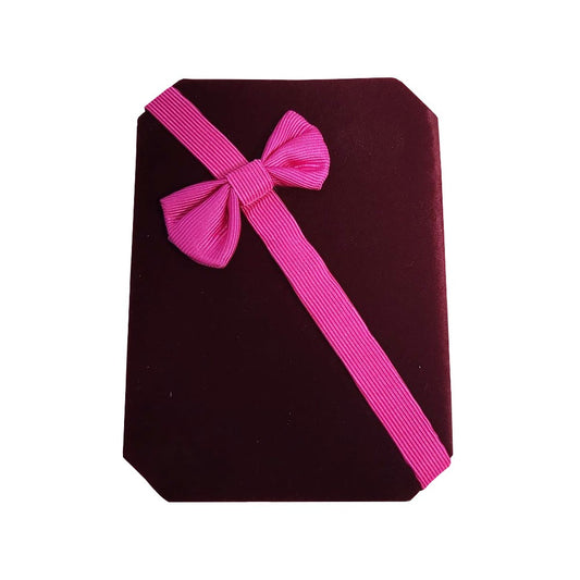 Cutie de Bijuterii, Klevo, Exterior Catifea Grena cu Funda Roz, pentru Ocazii Speciale, 100x75x35 mm, Design Elegant