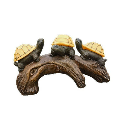 Decoratiune Ornament pentru Gradina, Klevo, Decoratiune pentru Gradina, Model 3 Broscute Testoase Asezate pe Bustean, Lumini LED Alb Cald, 22 x 12 x 15 cm, Negru