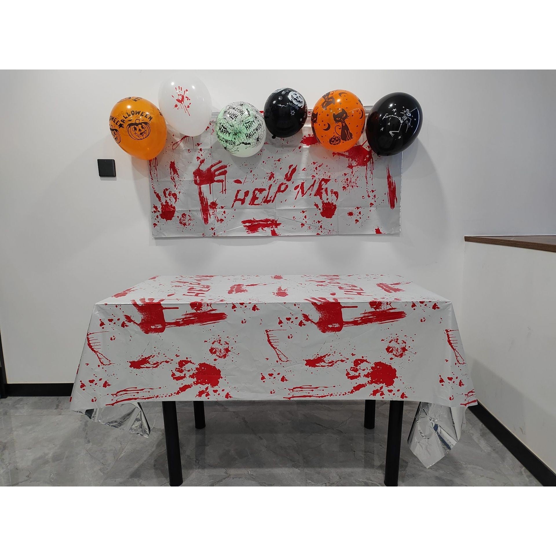 Fata de Masa, Klevo, din Folie, Imprimeu Halloween - Help Me, 137 x 183 cm, Alb/Rosu