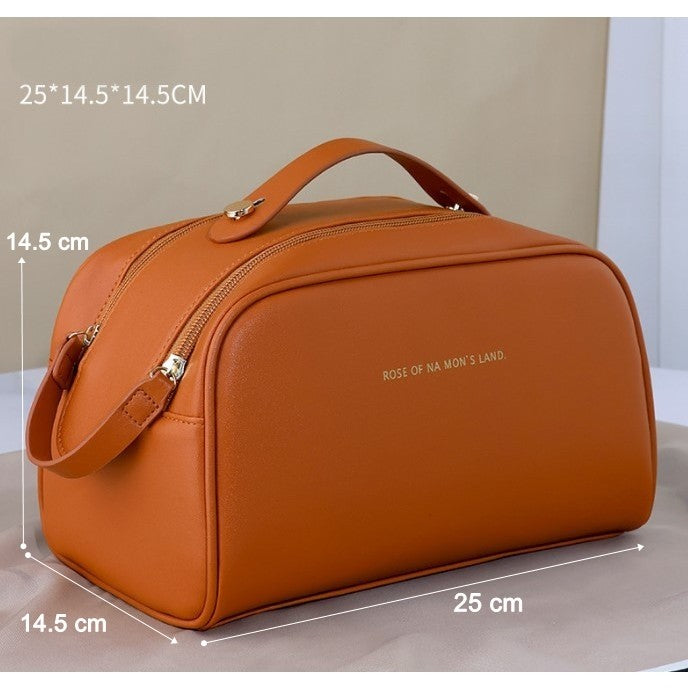 Geanta cosmetice pentru femei Klevo, material poliuretan, 25 x 14.5 x 14.5 cm, Impermeabila, Maro