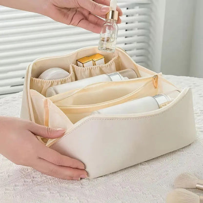 Geanta de Calatorie Klevo, Pentru Cosmetice, Portabila, Impermeabila, din Piele Ecologica, Compartimente Multiple, cu Fermoar, 23 x 11.5 x 10.5 cm, Crem