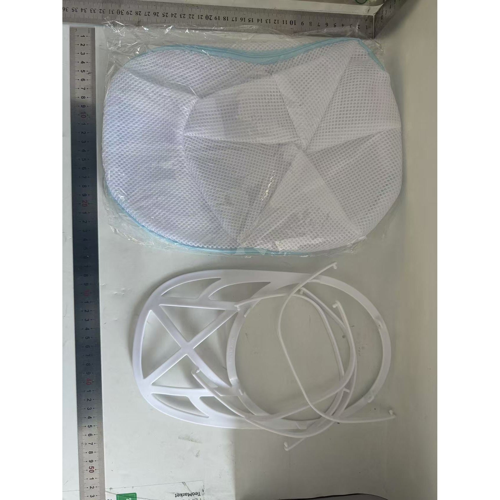 Husa de Spalare Sapca, Klevo, pentru Masina de Spalat, din Poliester, Circumferinta 53 cm, cu Fermoar, cu Suport Sapca, Alb/Albastru