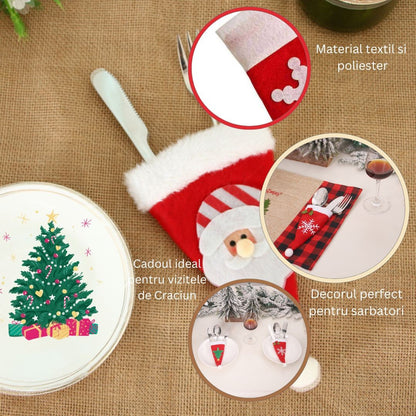 Husa decorativa festiva pentru 3 tacamuri Klevo, model caciulita cu Mos Craciun, material textil si poliester, 19 x 10 cm, rosu