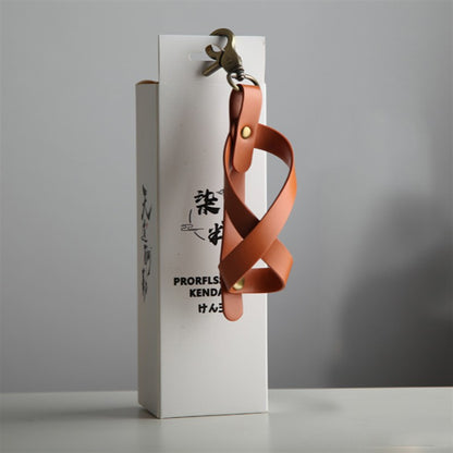 Husa pentru Kendama, Klevo, Husa de Depozitare pentru Kendama, din Piele Ecologica, Catarama cu Agatare pentru Transportare, Model Breloc 8, 12 x 6 cm, Maro deschis