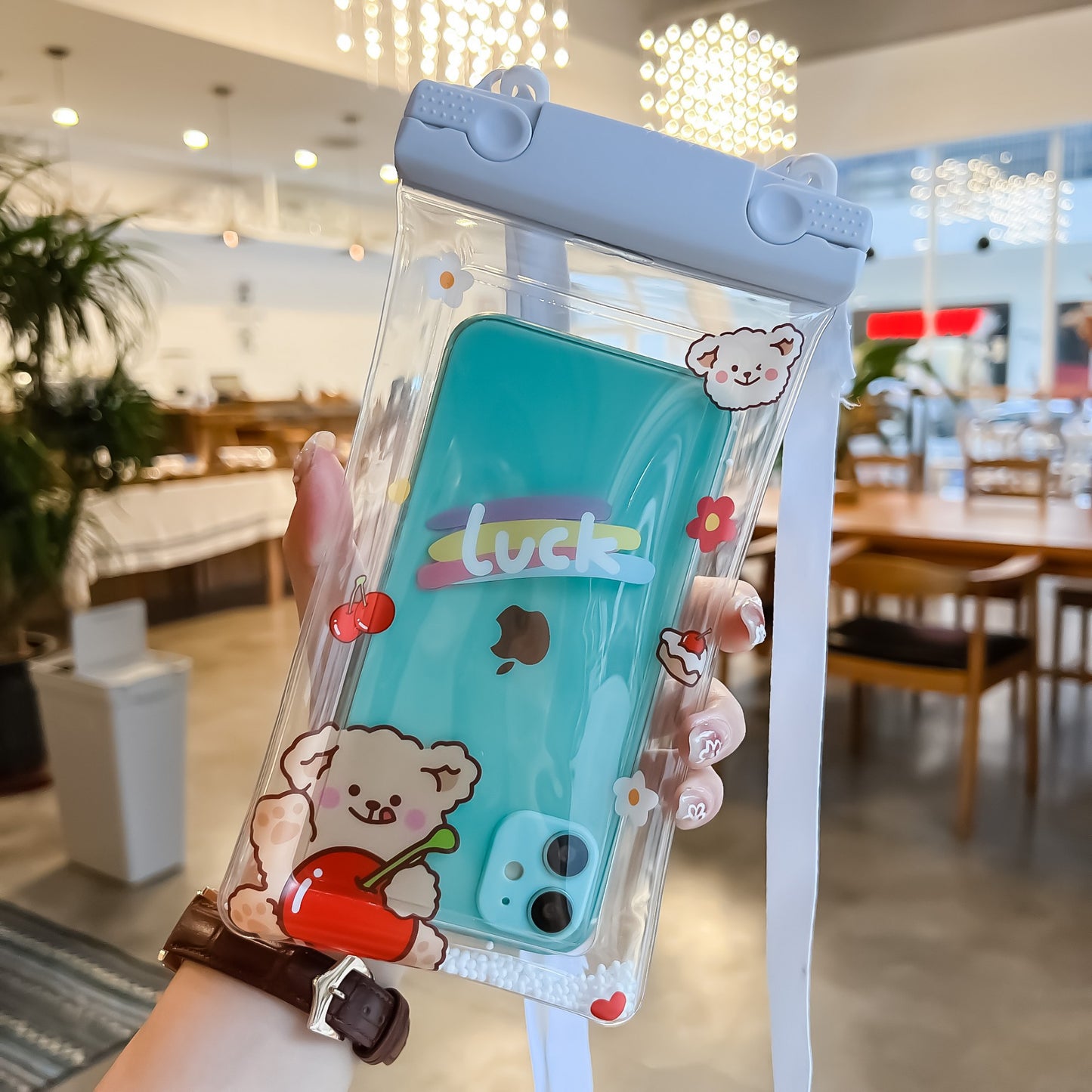 Husa subacvatica Fruity Waterproof Klevo, Snowproof, Universala, Impermeabila, cu Snur, pentru telefon sau documente, Cherry Bear, Alb