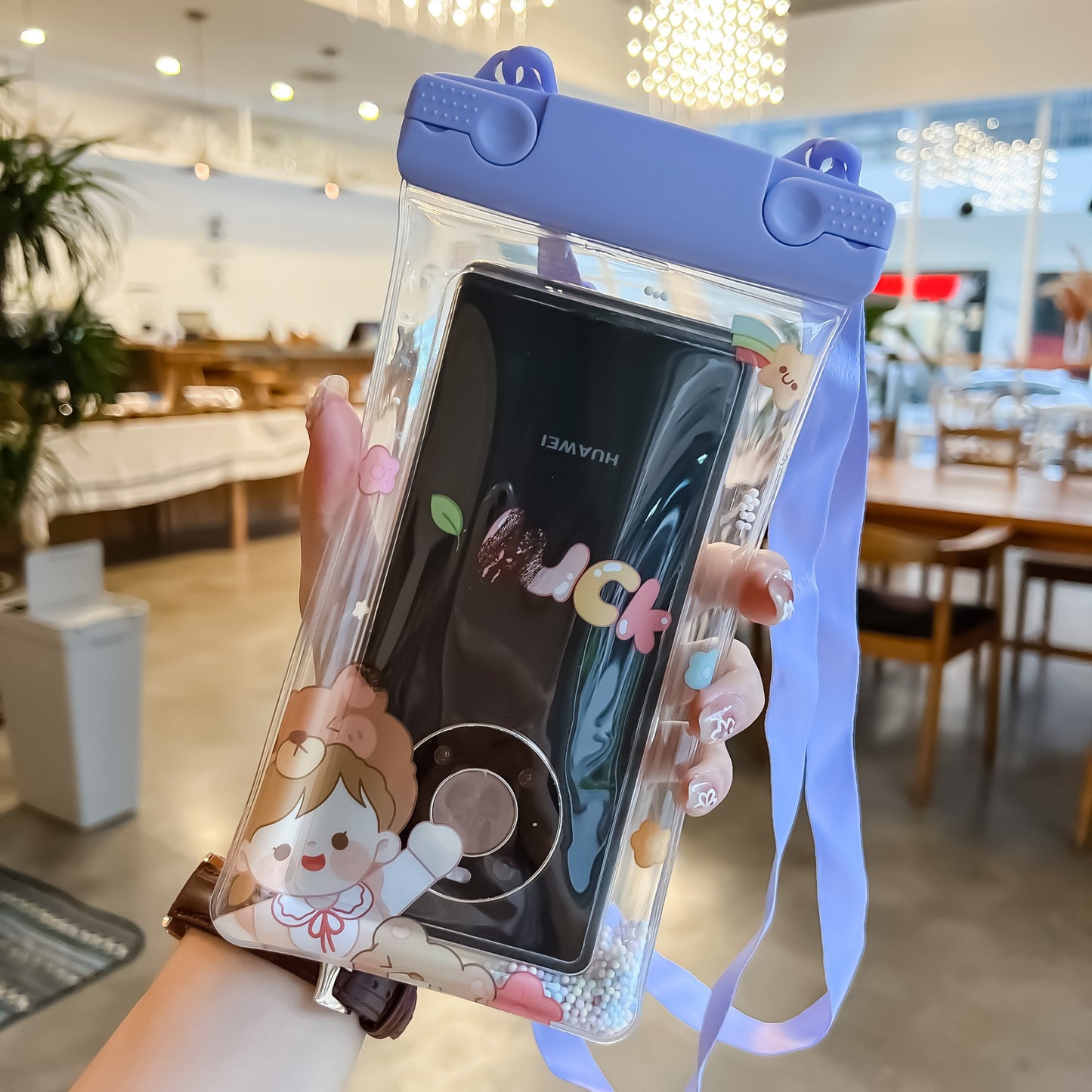 Husa subacvatica Fruity Waterproof Klevo, Snowproof, Universala, Impermeabila, cu Snur, pentru telefon sau documente, Lucky Girl, Mov