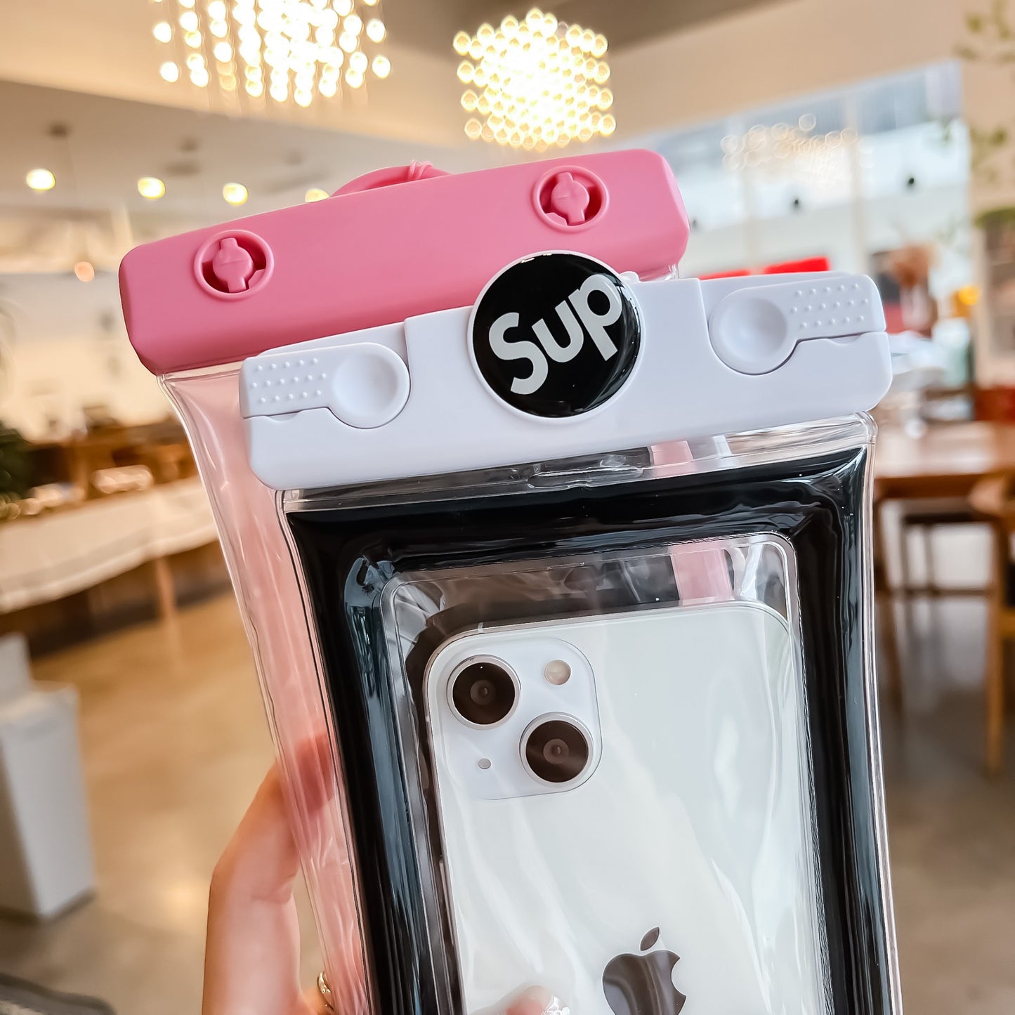 Husa subacvatica Mascot Waterproof Klevo, Snowproof, Universala, cu Snur, pentru telefon sau documente, Piggy, Roz