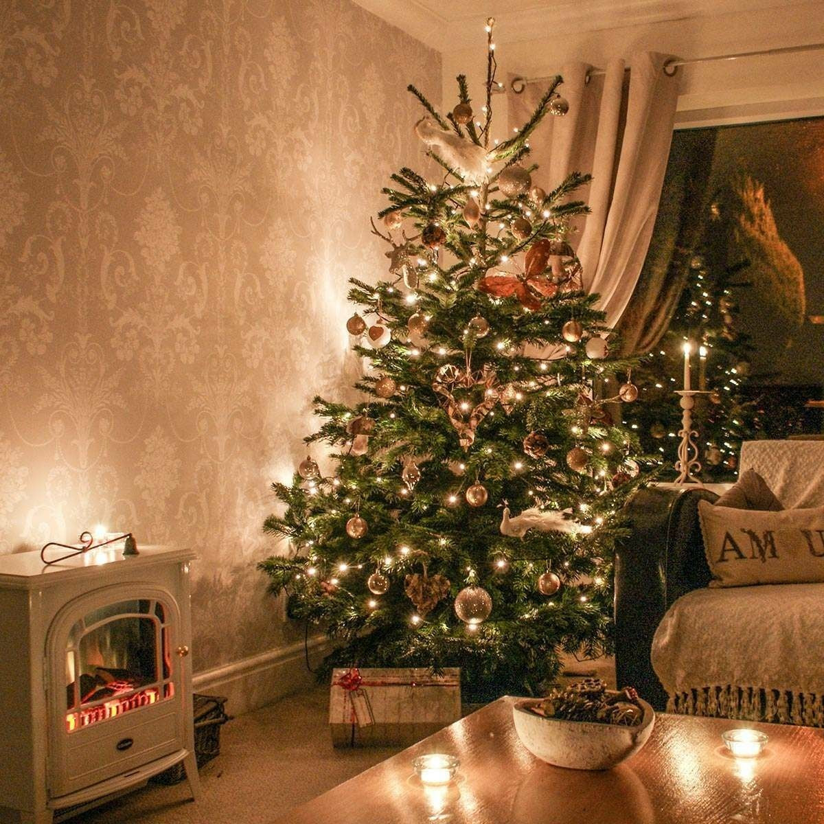 Instalatie Craciun, 20 m, 200 Led-uri ,Liniara, Alb cald, 8 jocuri de lumini, Transformator cu telecomanda, Interconectabila, Prelungitor 3 m inclus, Fir Verde, Klevo