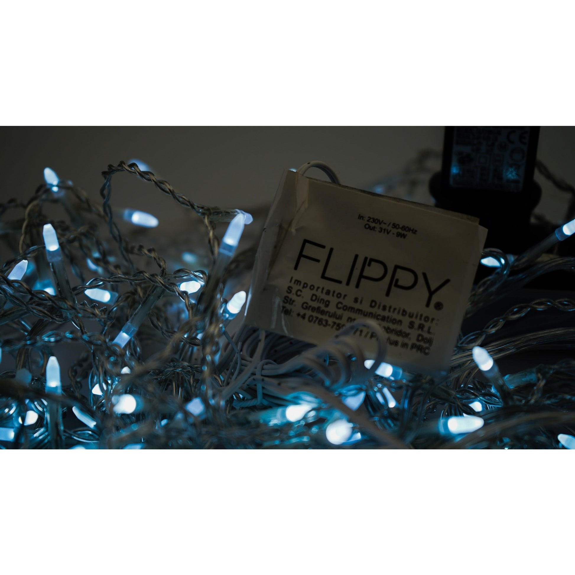 Instalatie Craciun, 3 m, 96 Led-uri ,Franjuri, Alb rece, Flash, Transformator cu telecomanda, Interconectabila, Prelungitor 5 m inclus, Fir Transparent, Klevo
