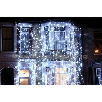 Instalatie Craciun Profesionala de Exterior IP65, Tip Perdea, 3m x 5m, 1500 Led-uri Mari, Alb rece, cu flash, Alimentator 1,5 m, Interconectabila, Fir negru, Klevo