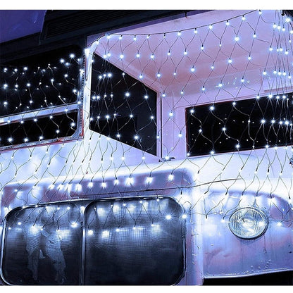 Instalatie Craciun, Tip Plasa, 9 m x 1.5 m, 720 LED-uri, Alb rece, 8 jocuri de lumini, Transformator, Interconectabila, Prelungitor 5 m inclus, Fir transparent, Klevo
